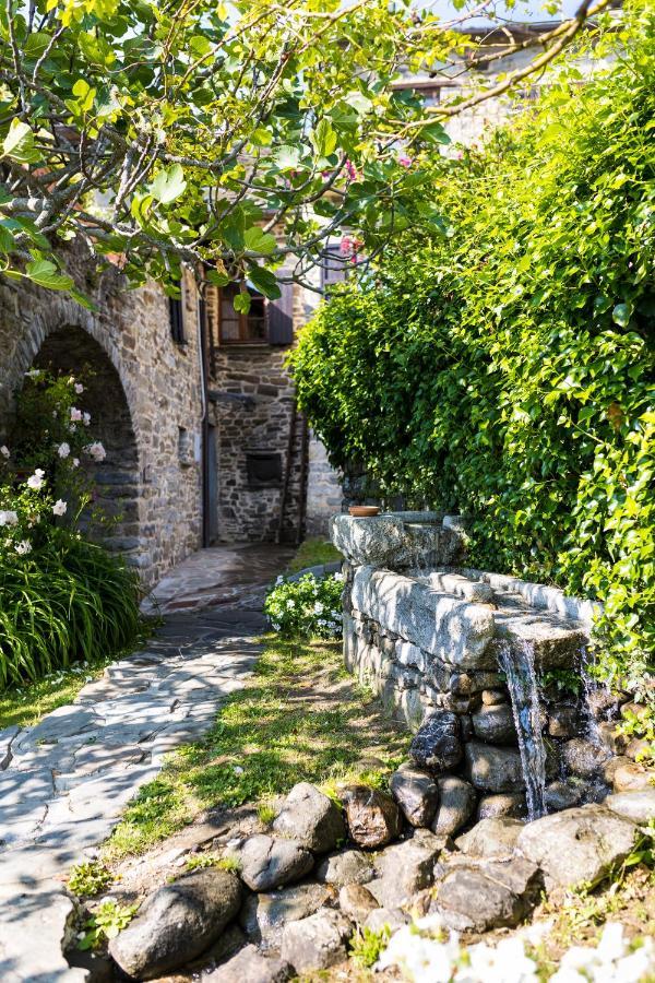 Borgo Casale Guest House Albareto  Eksteriør bilde