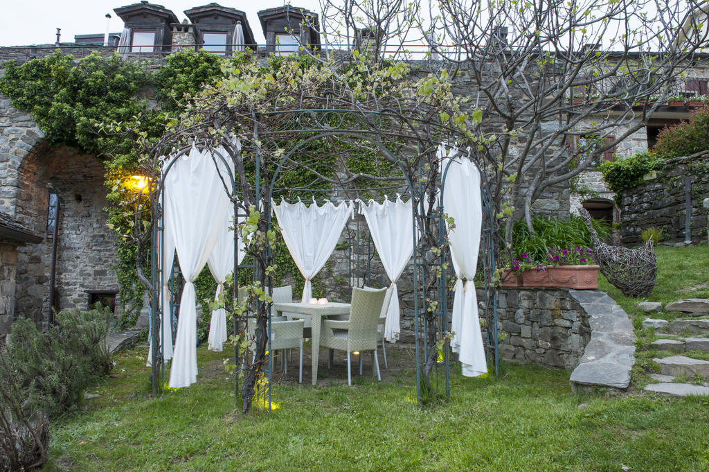 Borgo Casale Guest House Albareto  Eksteriør bilde