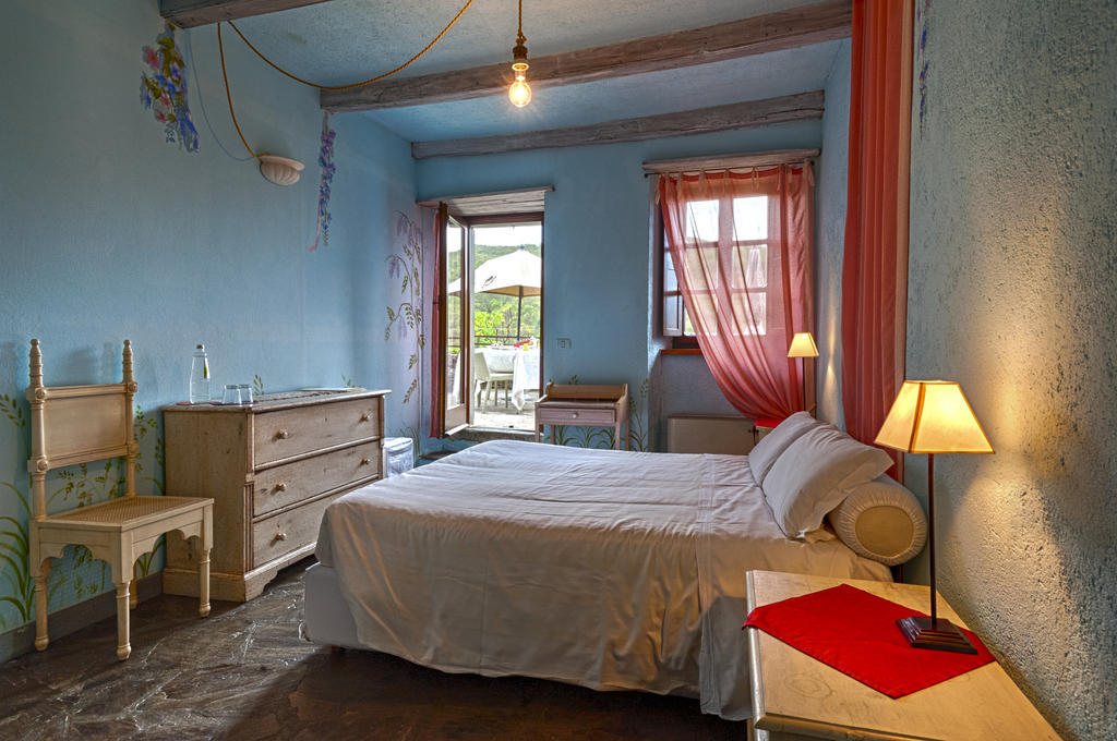 Borgo Casale Guest House Albareto  Rom bilde