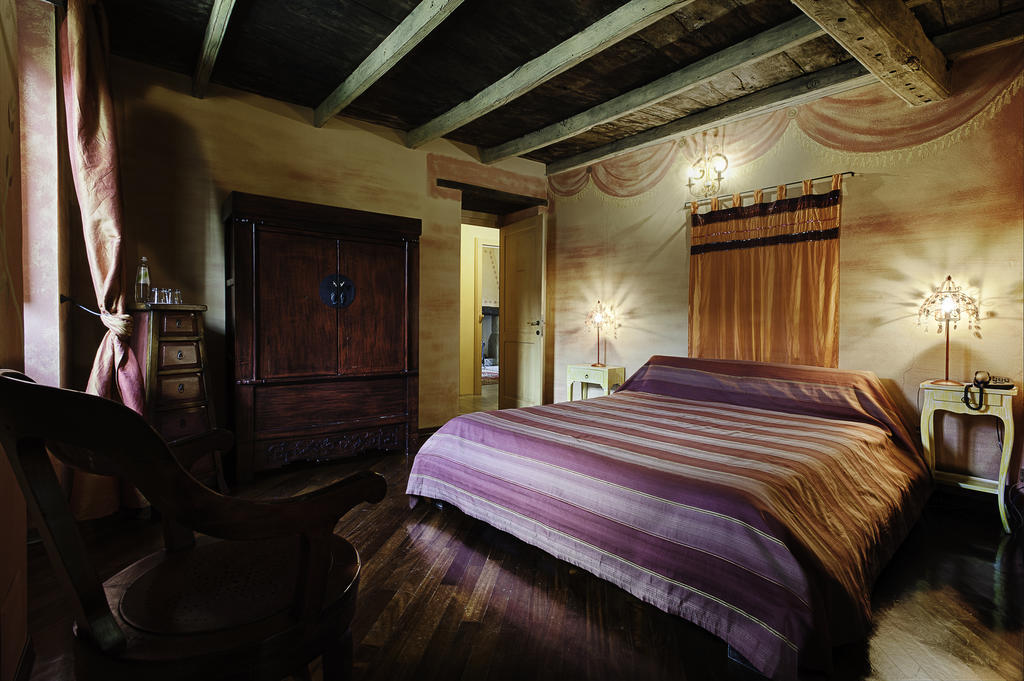Borgo Casale Guest House Albareto  Rom bilde